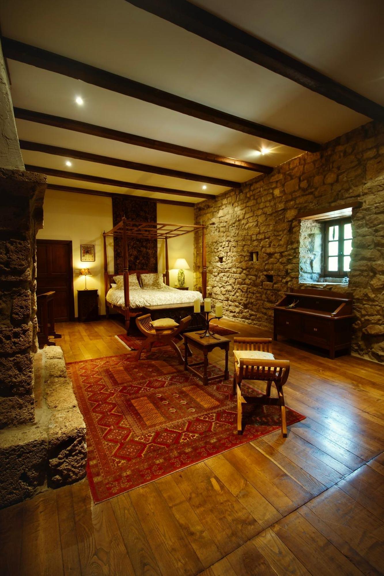 Le Chateau De Sorgues Cornus Exterior photo